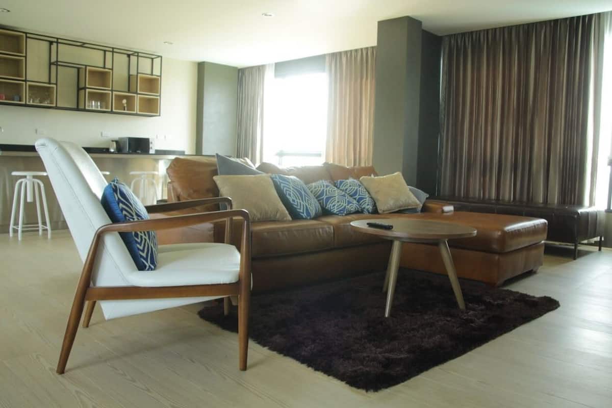 Executive Suite, 1 Bedroom, Pool View, Overwater | Living area | LCD TV