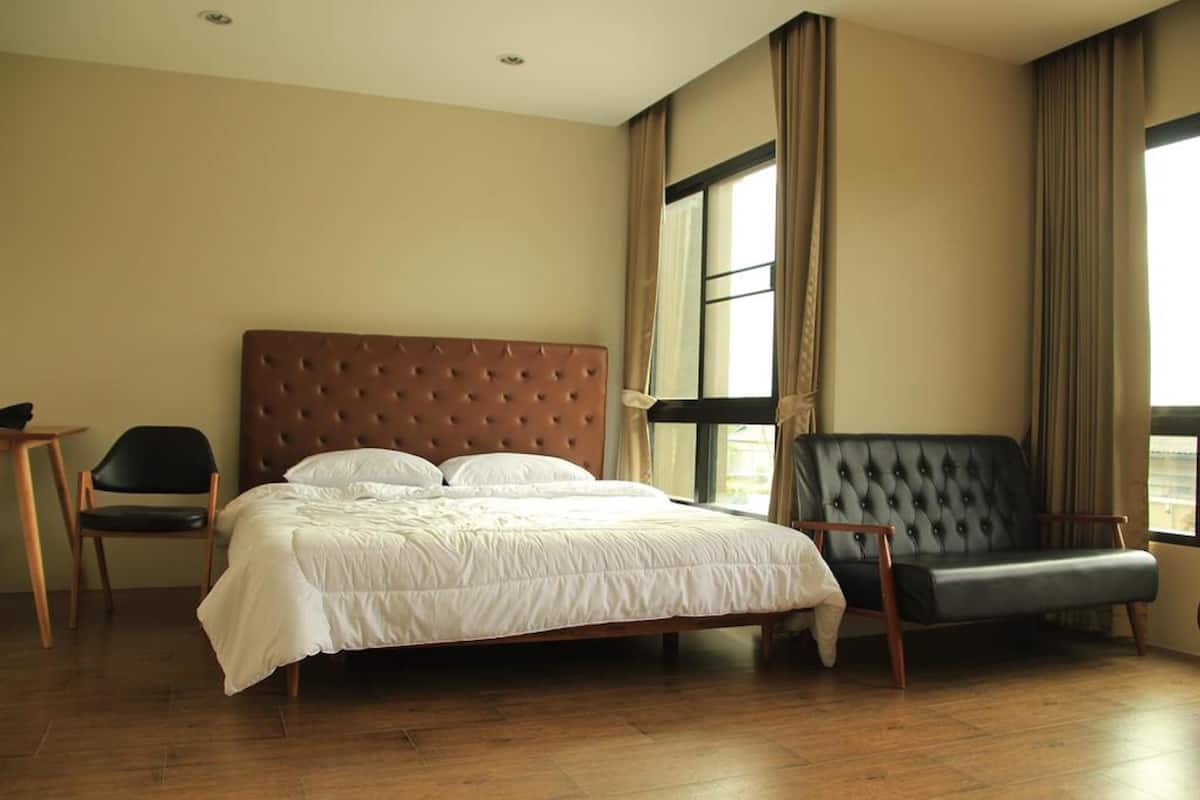 Superior Room | Desk, free WiFi