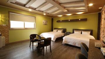 Premium Room (Free Netflix, Styler, Air purifier) | Individually decorated, individually furnished, desk, laptop workspace