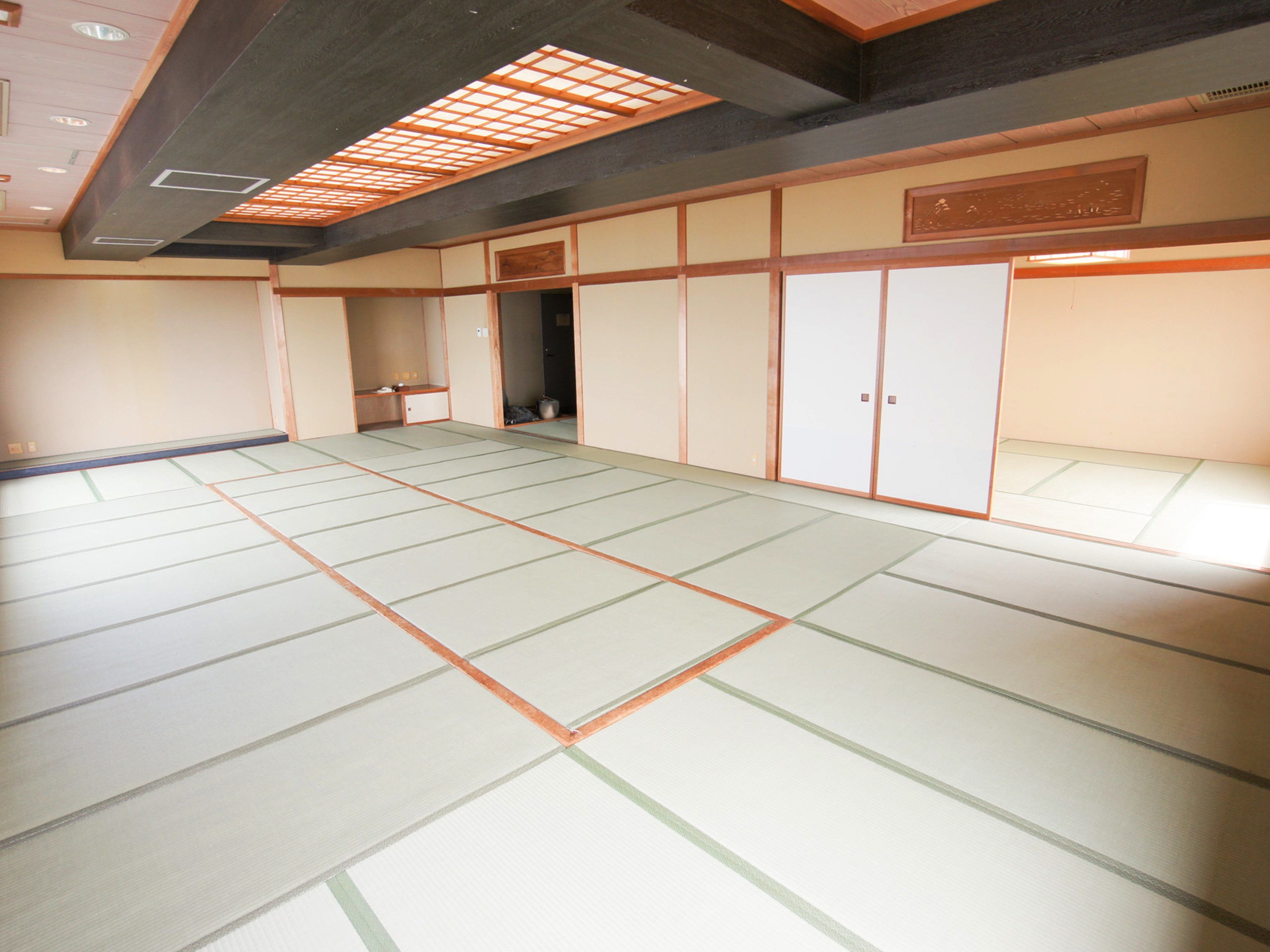 0b | in-room safe, desk, free wifi, bed sheets