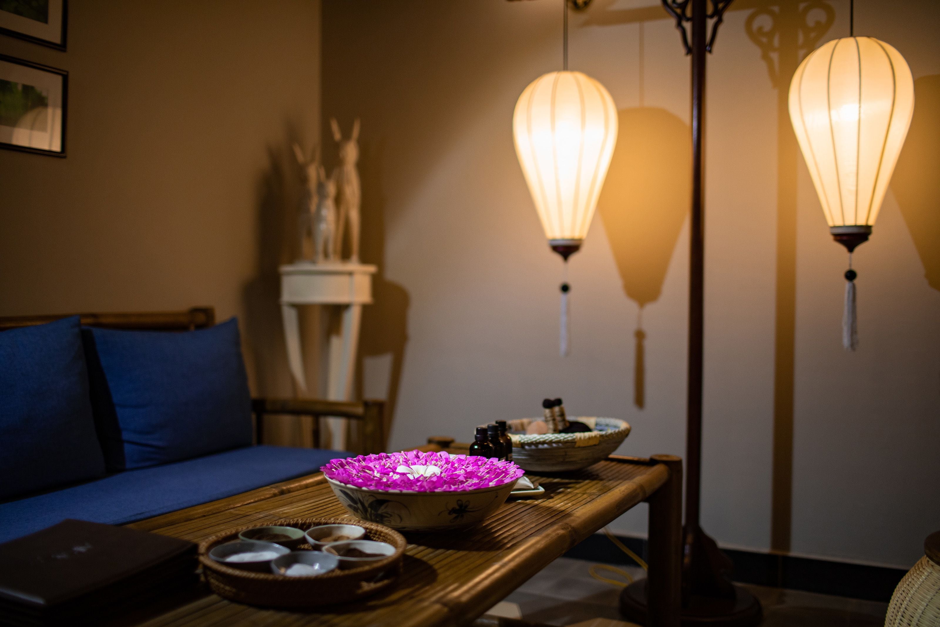 couples treatment room(s), body treatments, aromatherapy