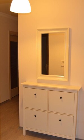 Apartment, 2 Bedrooms | Room amenity