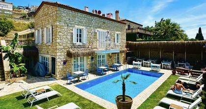 Alacati Roka Tas Otel