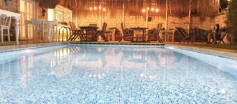 Alacati Roka Tas Otel