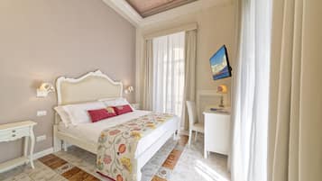 Superior Double Room | Premium bedding, minibar, in-room safe, desk