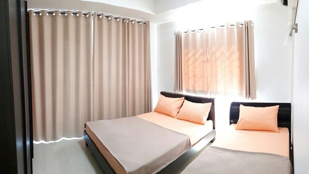 Triple Room with Shared Bathroom 