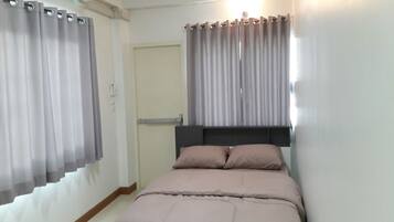 Deluxe Double Room with Private Bathroom | Free WiFi