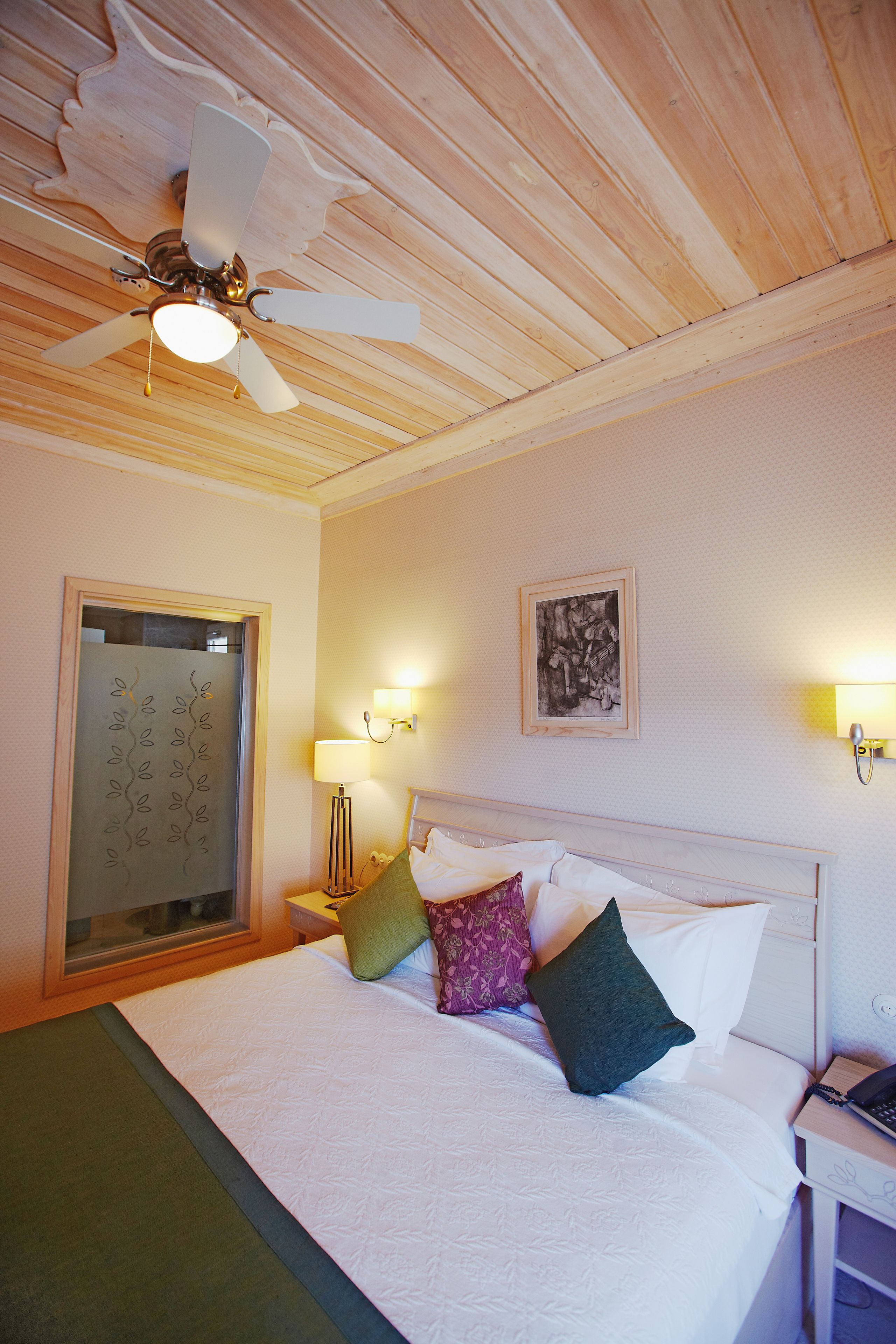 suite | minibar, in-room safe, desk, iron/ironing board