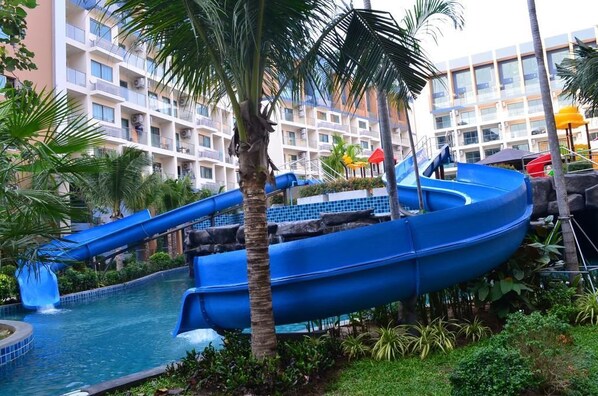 Waterslide - Laguna Beach Resort 2 By Homelicious Hospitality (Pattaya)