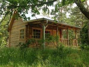 Cabin (Gläntan) | Individually decorated, individually furnished