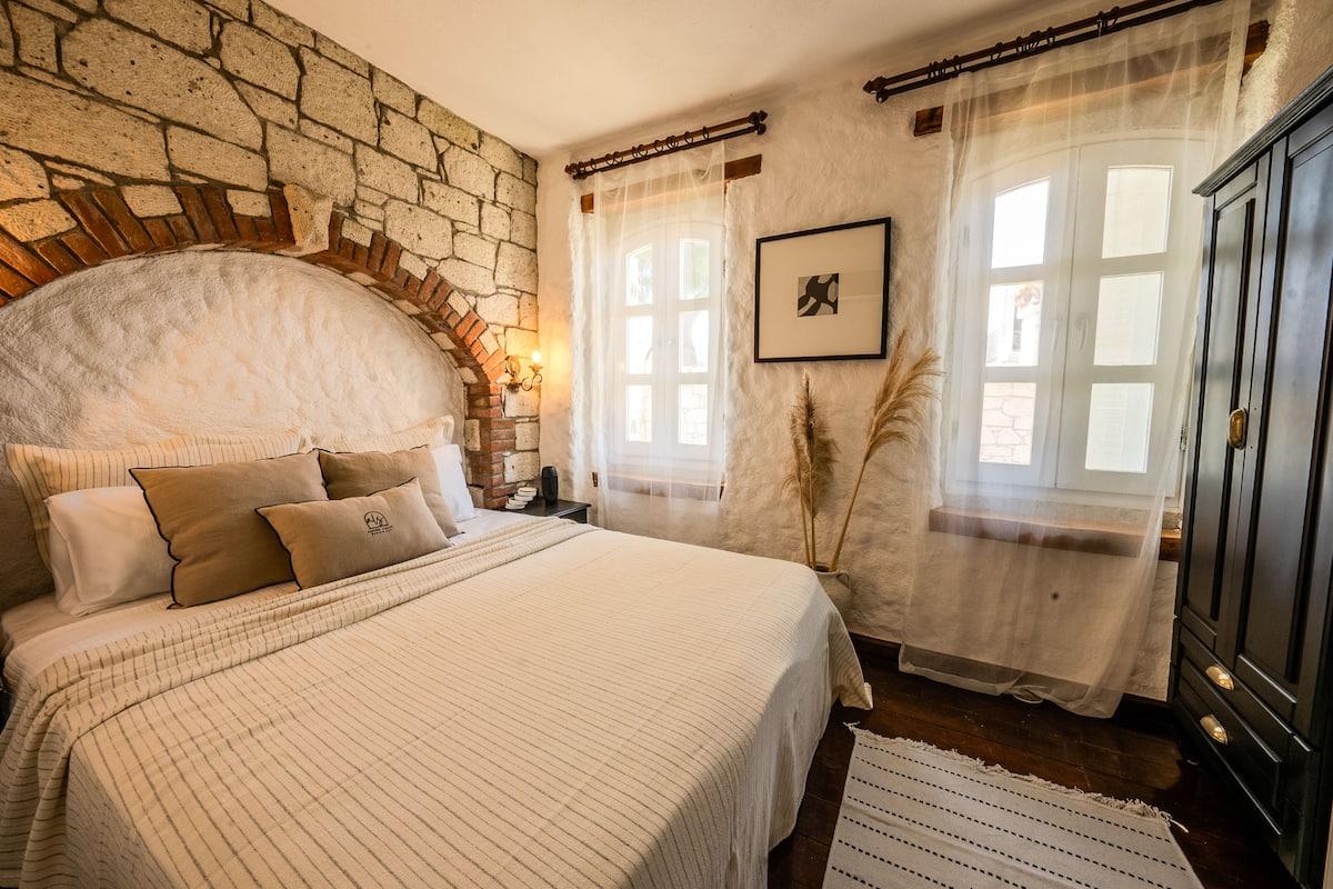 Ropa de cama de alta calidad y minibar