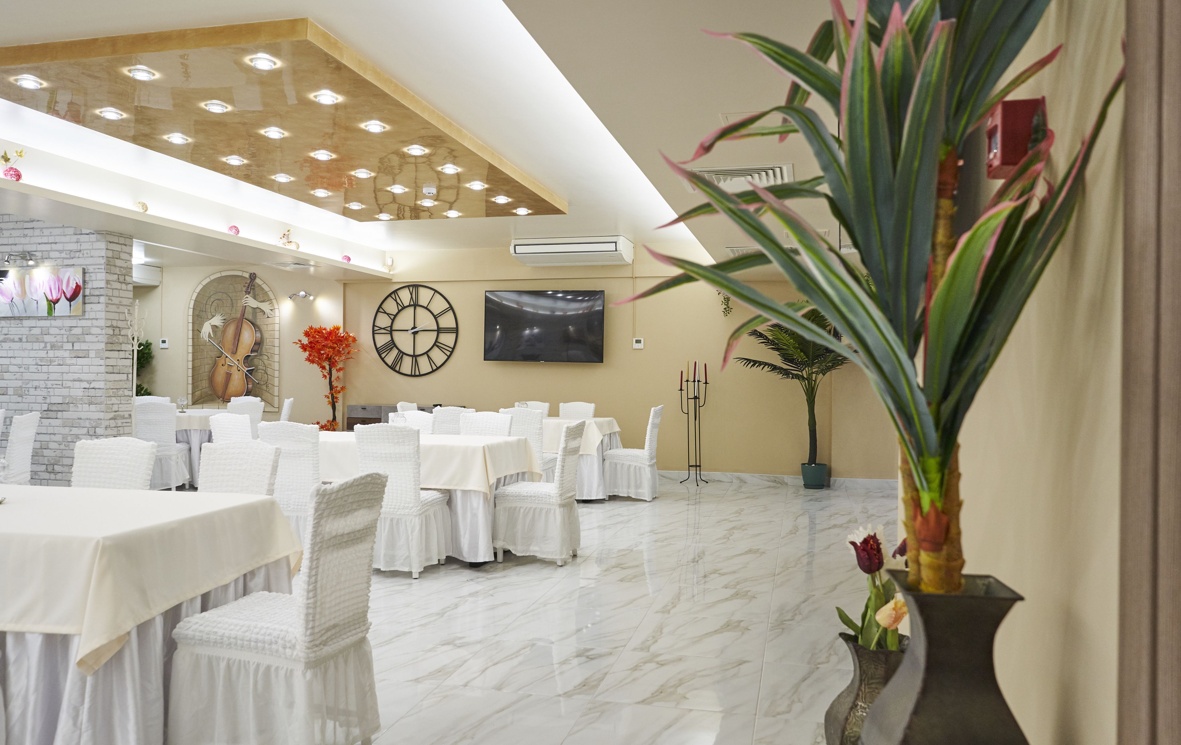 Banquet hall