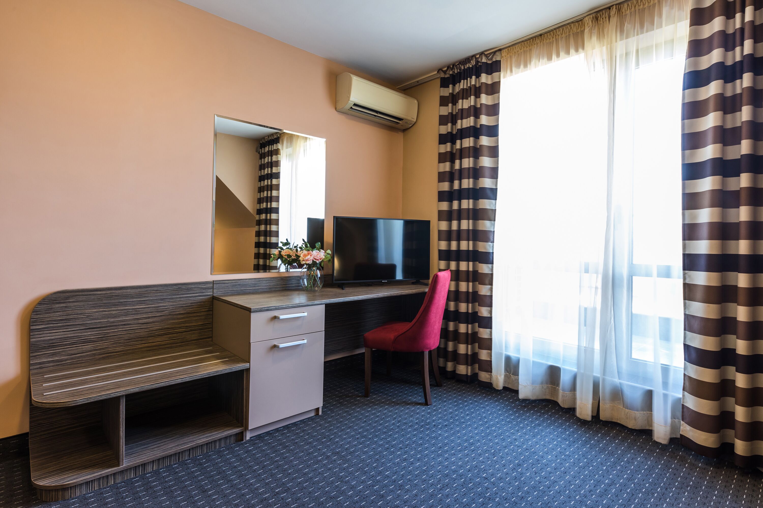 Photo - Plaza Hotel Plovdiv - Free Parking