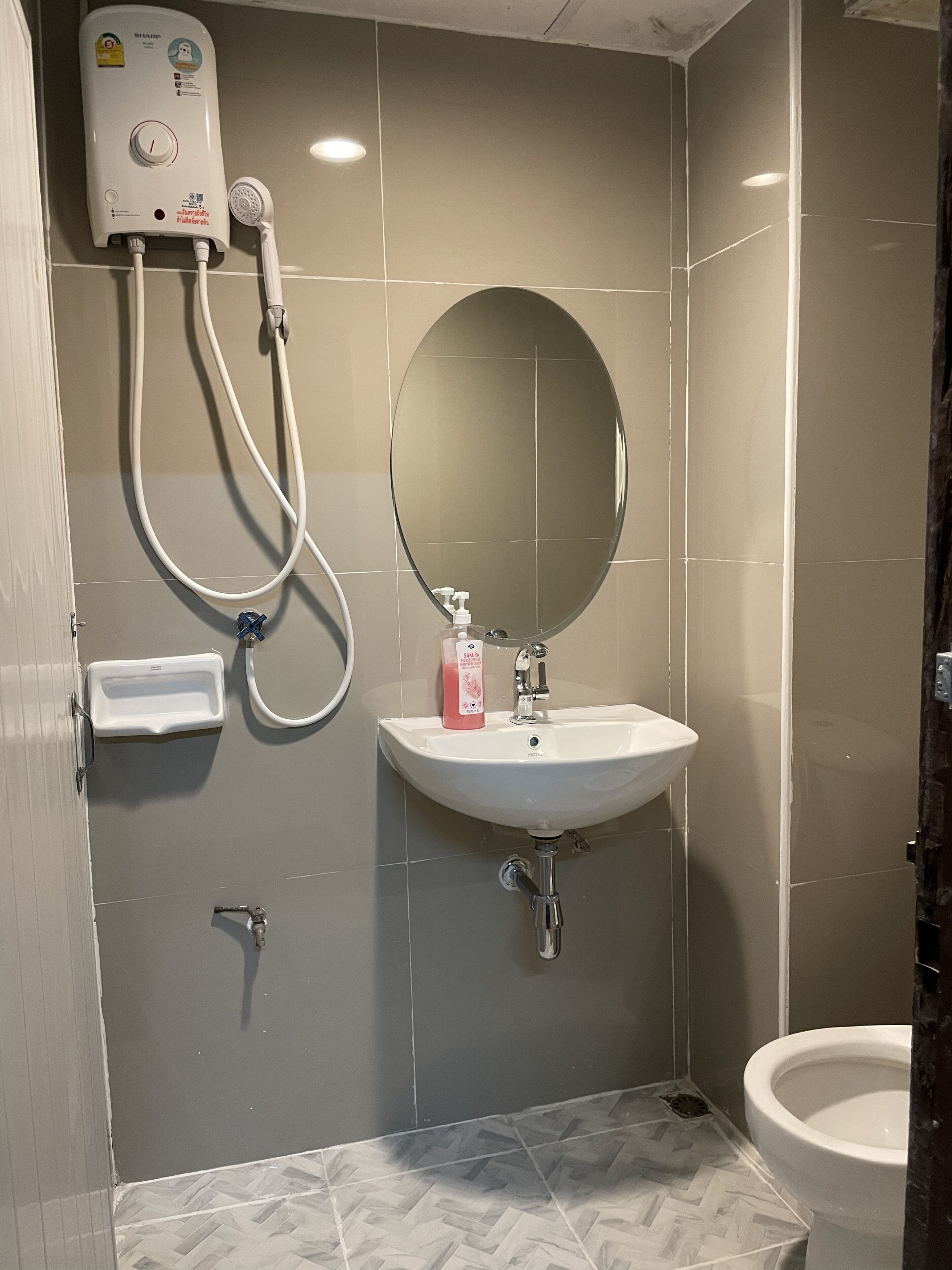 Foto - Gedkanok Apartment