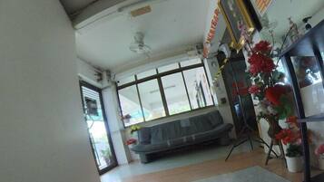 32-inch flat-screen TV with cable channels, TV