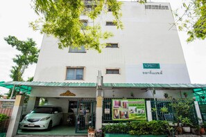 Exterior - Gedkanok Apartment (Bangkok)