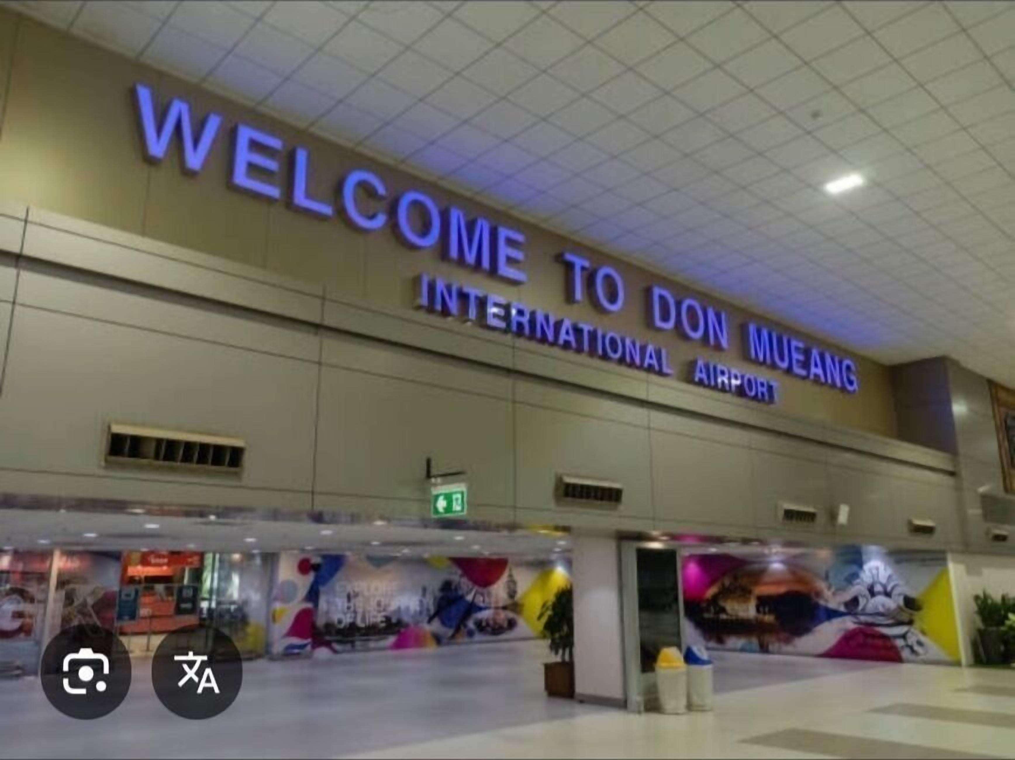 standard double room | street view