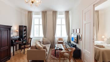 Apartment, 1 Schlafzimmer (Musette) | Wohnzimmer | 40-Zoll-Flachbildfernseher mit Digitalempfang, Fernseher, Netflix