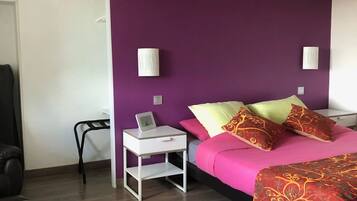 Classic Room | Peralatan tempat tidur premium, Wi-fi percuma