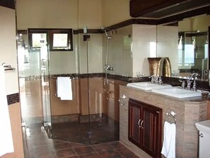 Villa, 5 Bedrooms, Private Pool, Ocean View | Bathroom | Towels - 5 Bedroom Oceanview Pool Villa (Koh Samui)