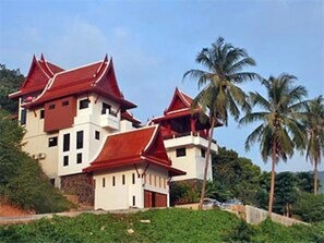 Front of property - 5 Bedroom Oceanview Pool Villa (Koh Samui)