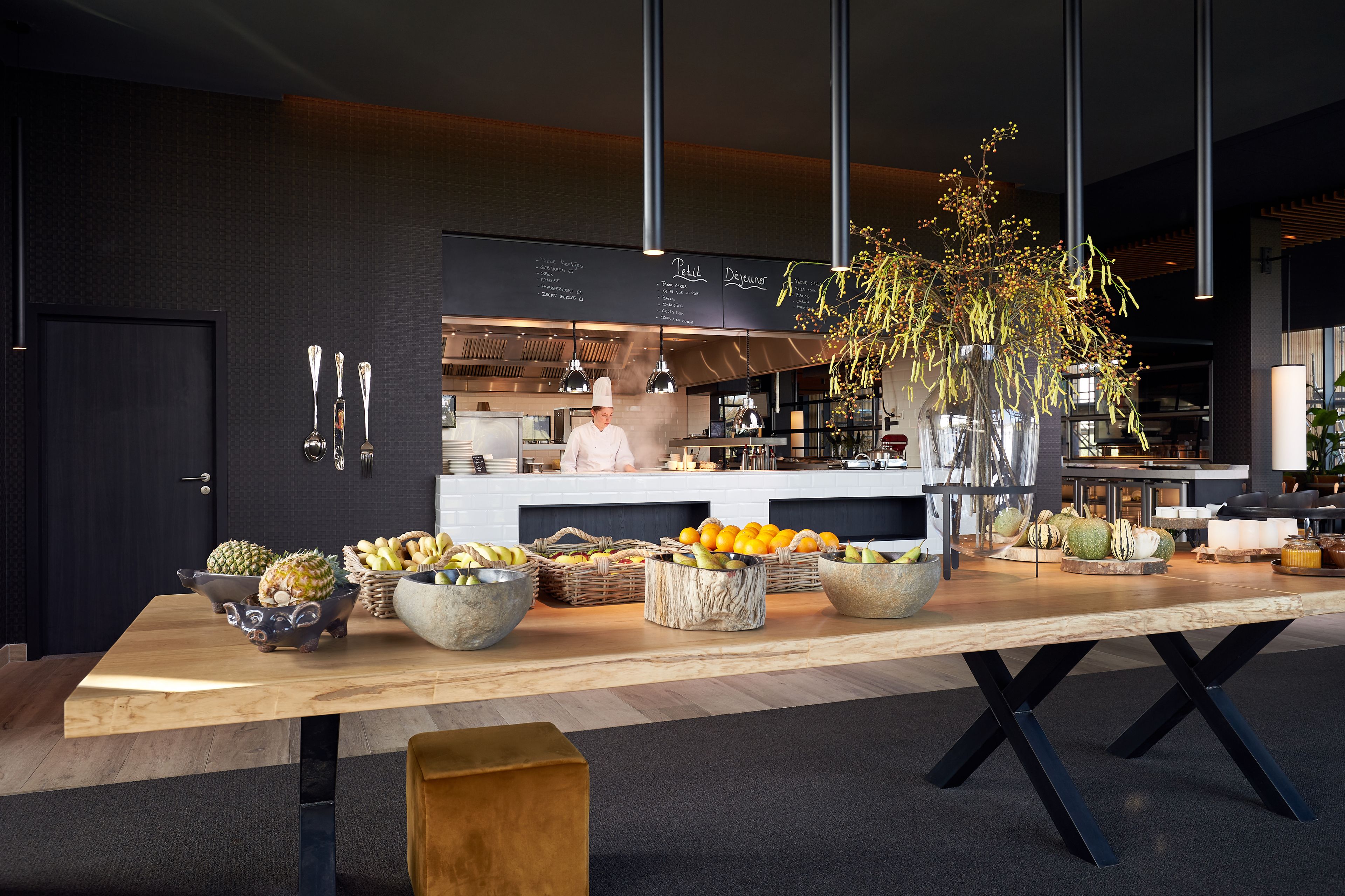 daily buffet breakfast (eur 23 per person)