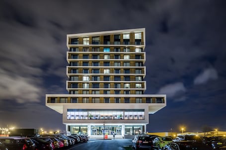 Front of property. Van der Valk Hotel Luxembourg - Arlon