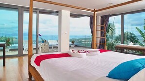 A bedroom with a large bed, a balcony with a view, and a wooden ceiling structure. - 9 Bedroom Sea View Villa Blue SDV080A-By Samui Dream Villas (Koh Samui)