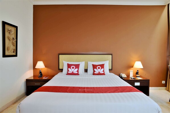 Habitación doble | Escritorio, camas supletorias, wifi gratis y ropa de cama