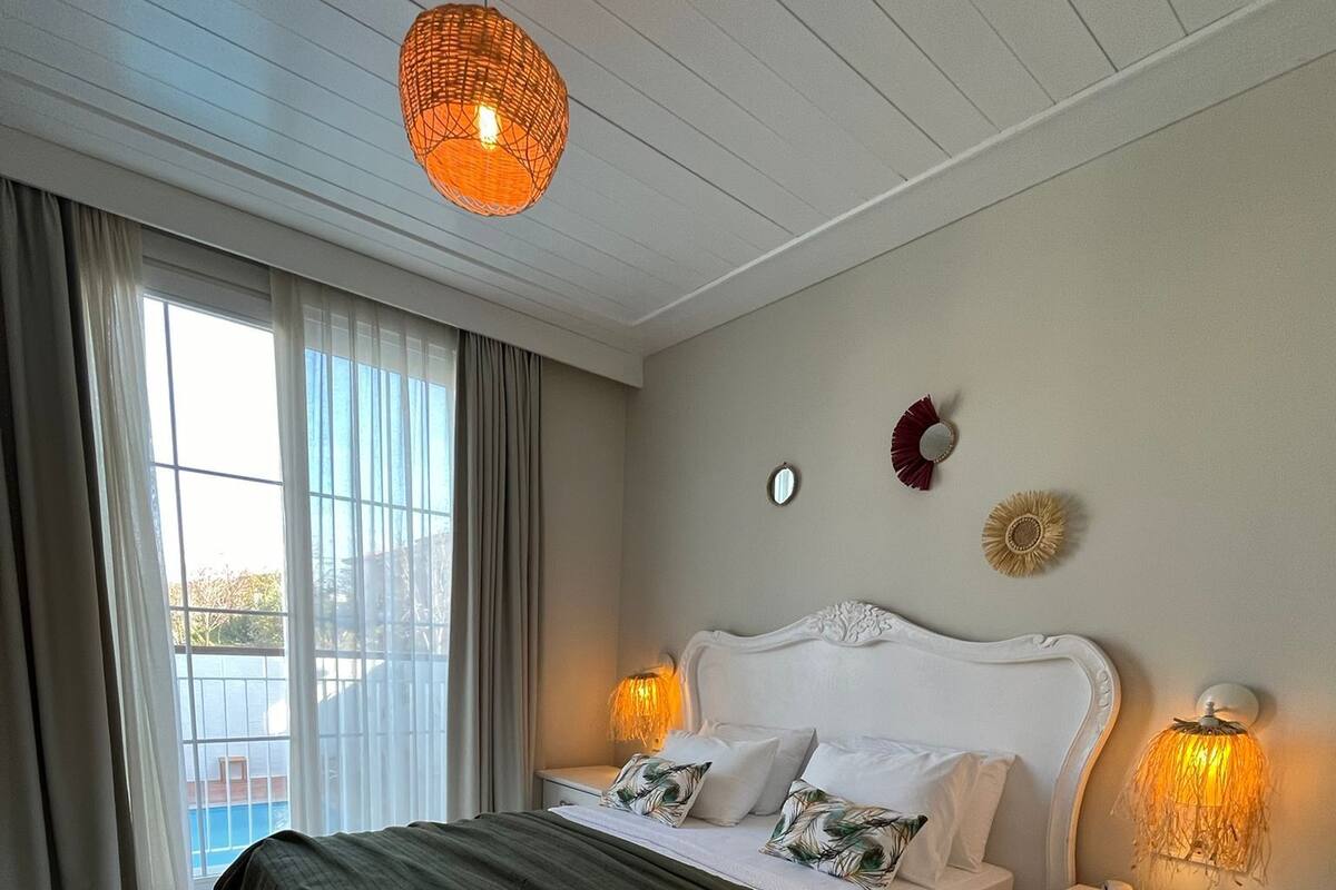 Deluxe-Zimmer, Balkon | Hochwertige Bettwaren, Minibar, Zimmersafe, Verdunkelungsvorhänge