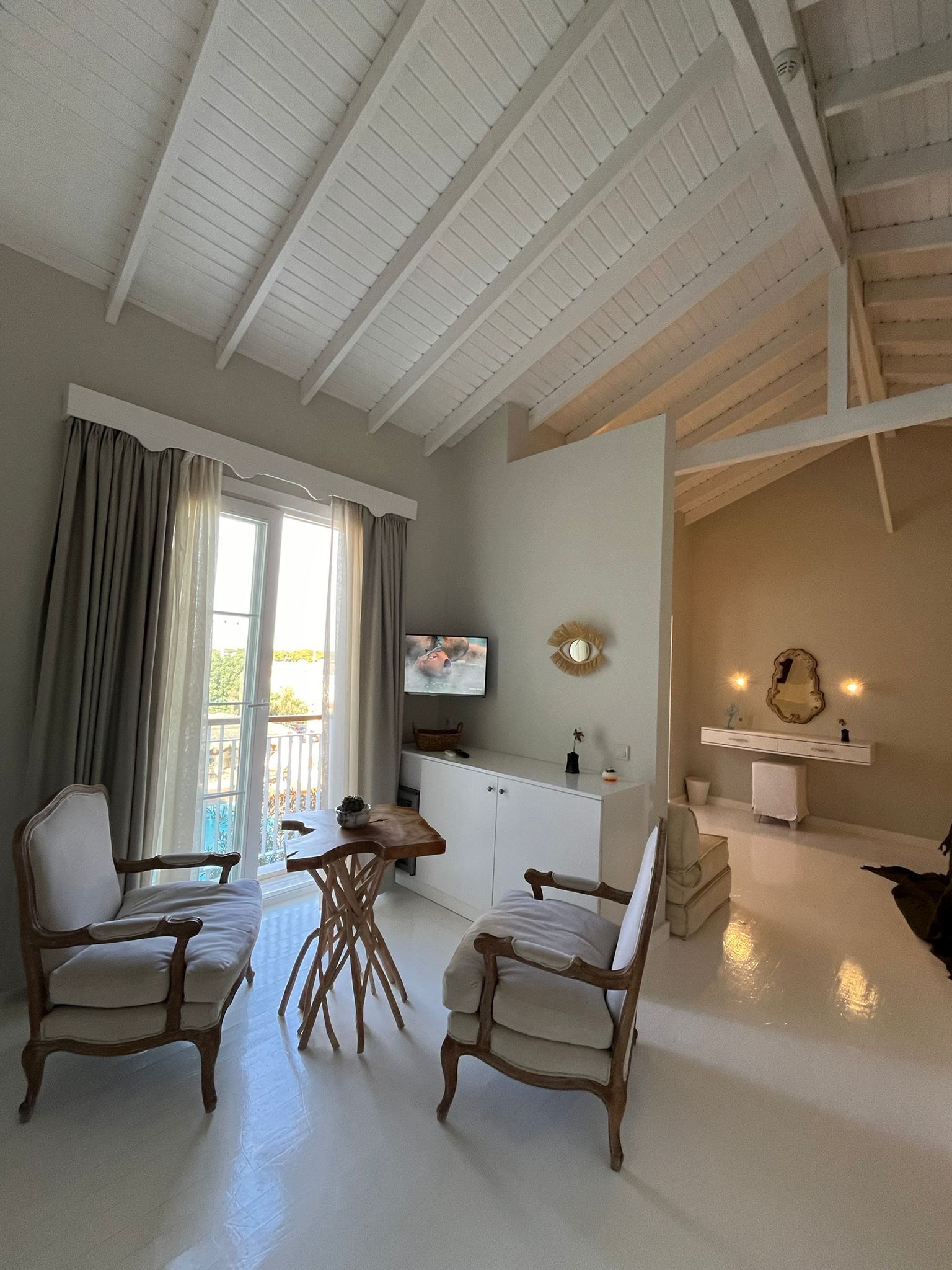 Exclusive-Suite, 1 King-Bett