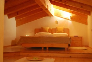 Gallery Apartment, 1 Bedroom | 1 bedroom, desk, iron/ironing board, free WiFi