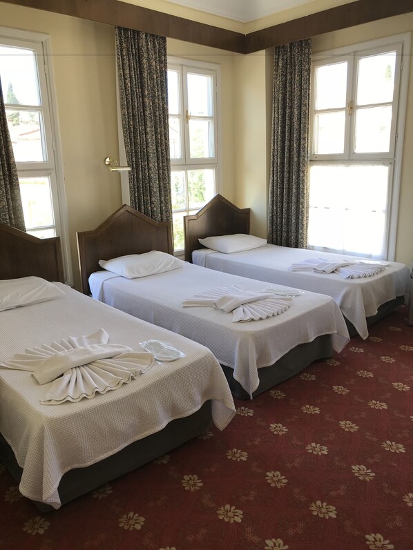 Triple Room - Antik Ridvan Hotel (Cesme)