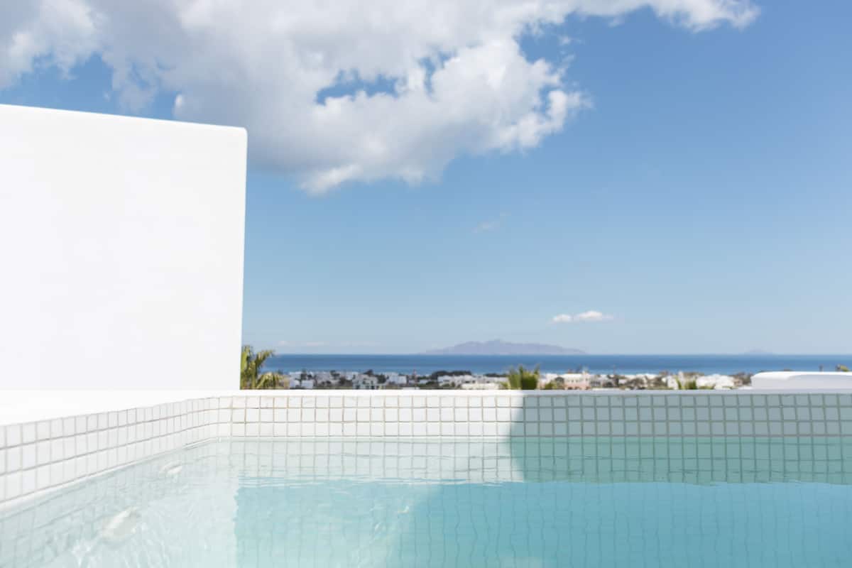 Senior Suite, Hot Tub, Sea View | Water view
