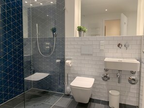 Bathroom - The Apartment Downtown (Mainz)