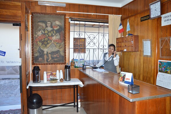 Reception - Hostal Huaynapata (Cusco)