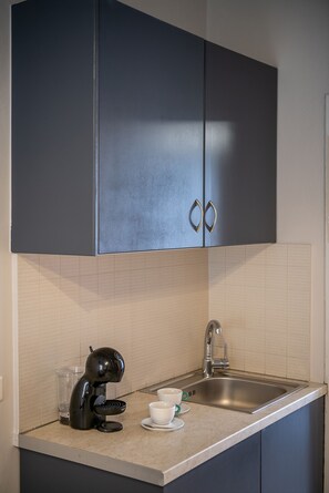 In-room safe, desk, soundproofing, free WiFi