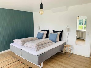 Wifi gratis y ropa de cama