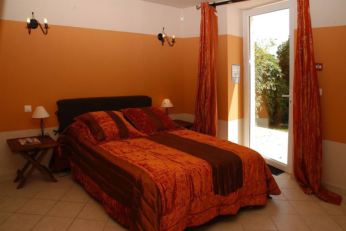 Accessible Comfort Double Room | Minibar, desk, soundproofing, free WiFi