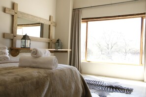 Habitación de lujo, 1 habitación | Ropa de cama 