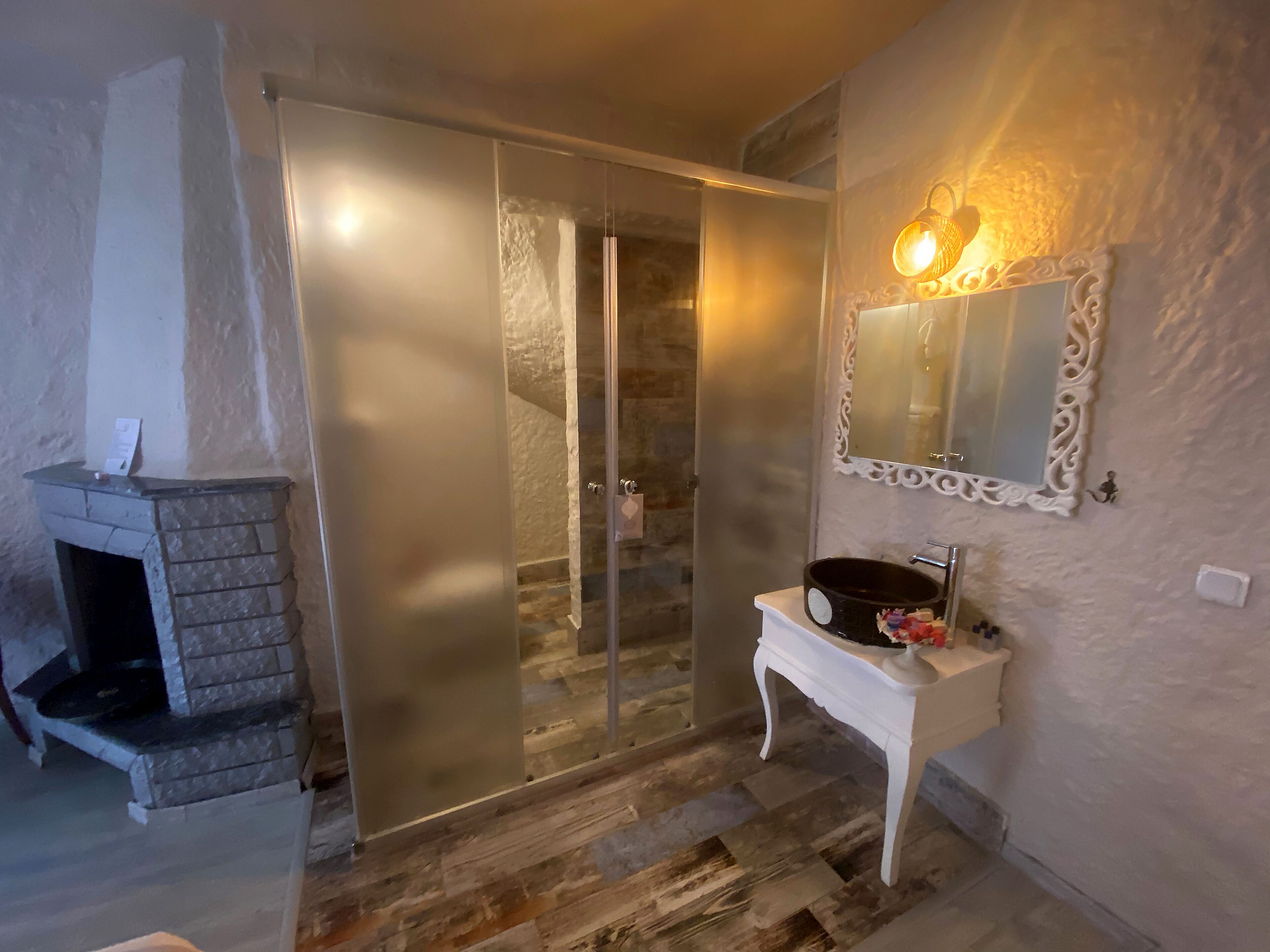 junior room | egyptian cotton sheets, premium bedding, select comfort beds