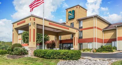 Quality Inn & Suites Lawrenceburg