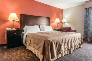 Desk, iron/ironing board, rollaway beds, free WiFi