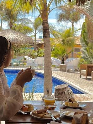 Desayuno a la carta incluido todos los días 