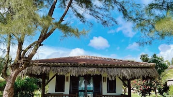 Bangalô Royal Família | Frigobar, cofres nos quartos, escrivaninha, cortinas blackout