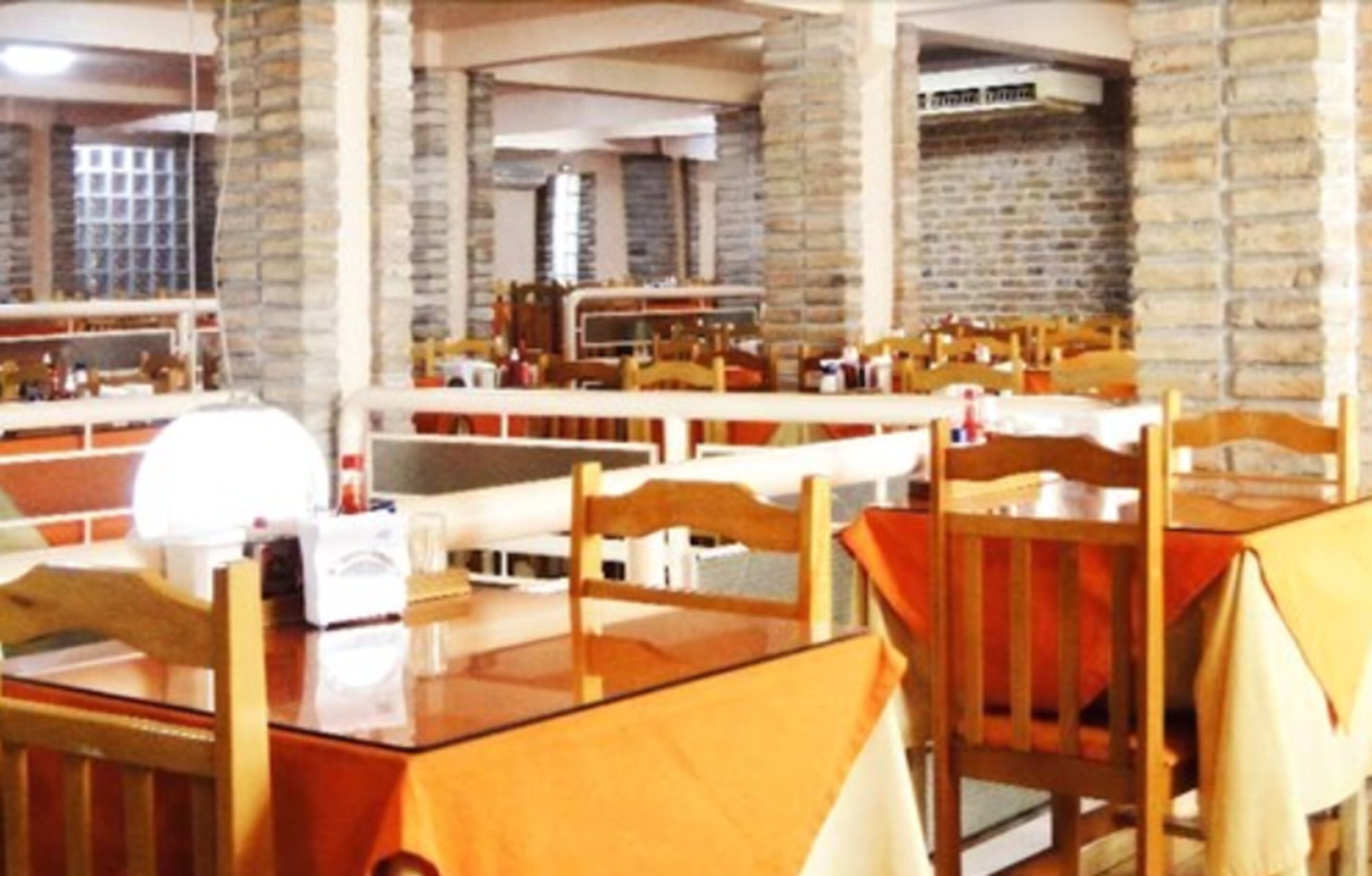 breakfast, lunch and dinner served