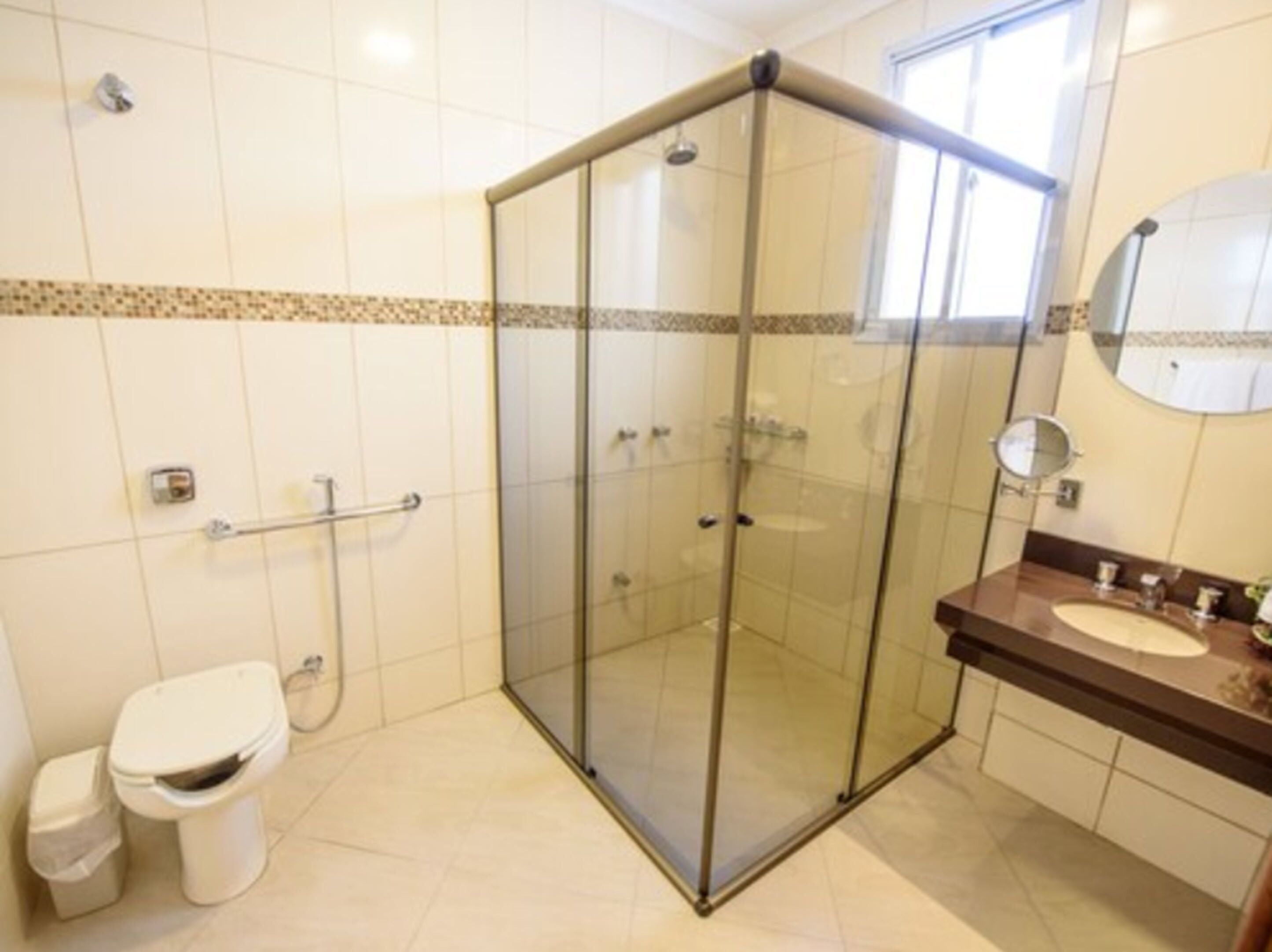 luxury double or twin room | bathroom | shower, free toiletries, hair dryer, towels