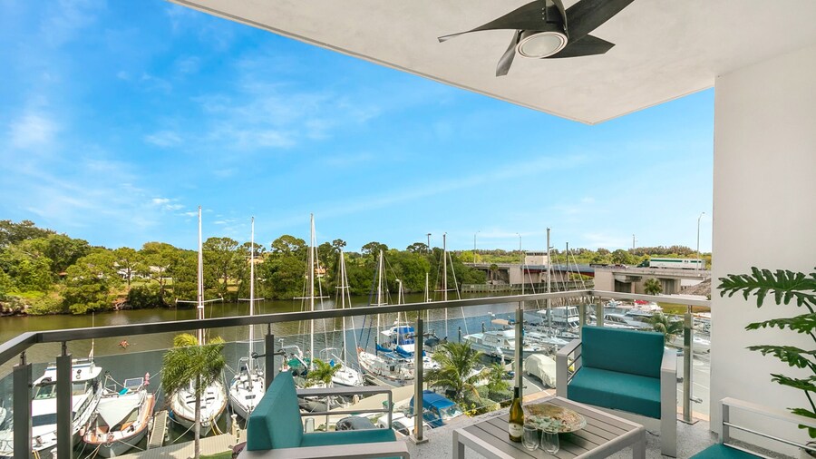 Cape Crossing Resort & Marina