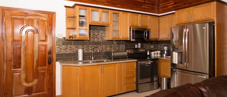 Luxury Apartment, 2 Bedrooms, Balcony, City View | Private kitchen | Full-size fridge, microwave, oven, stovetop