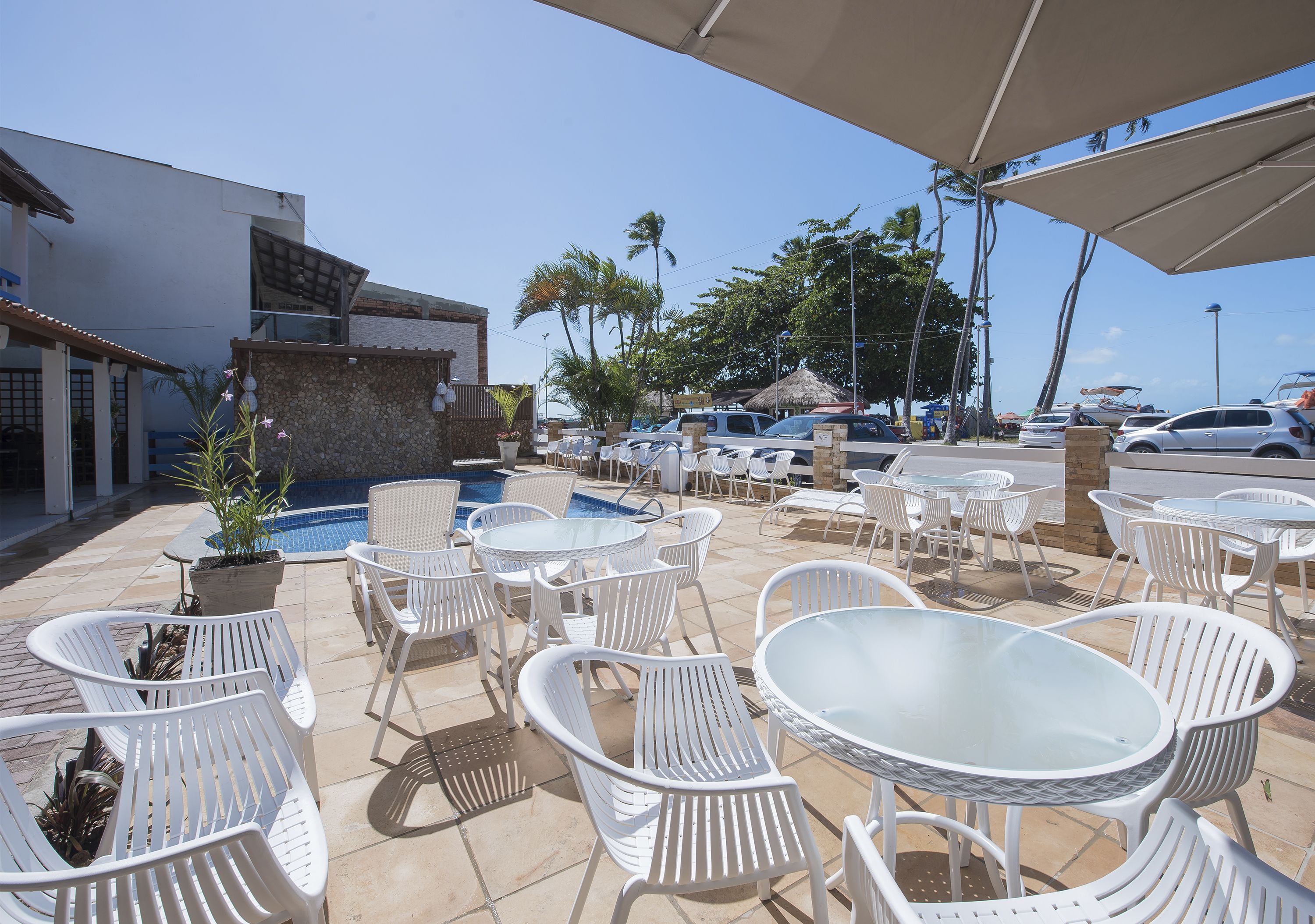 Bar à beira da piscina